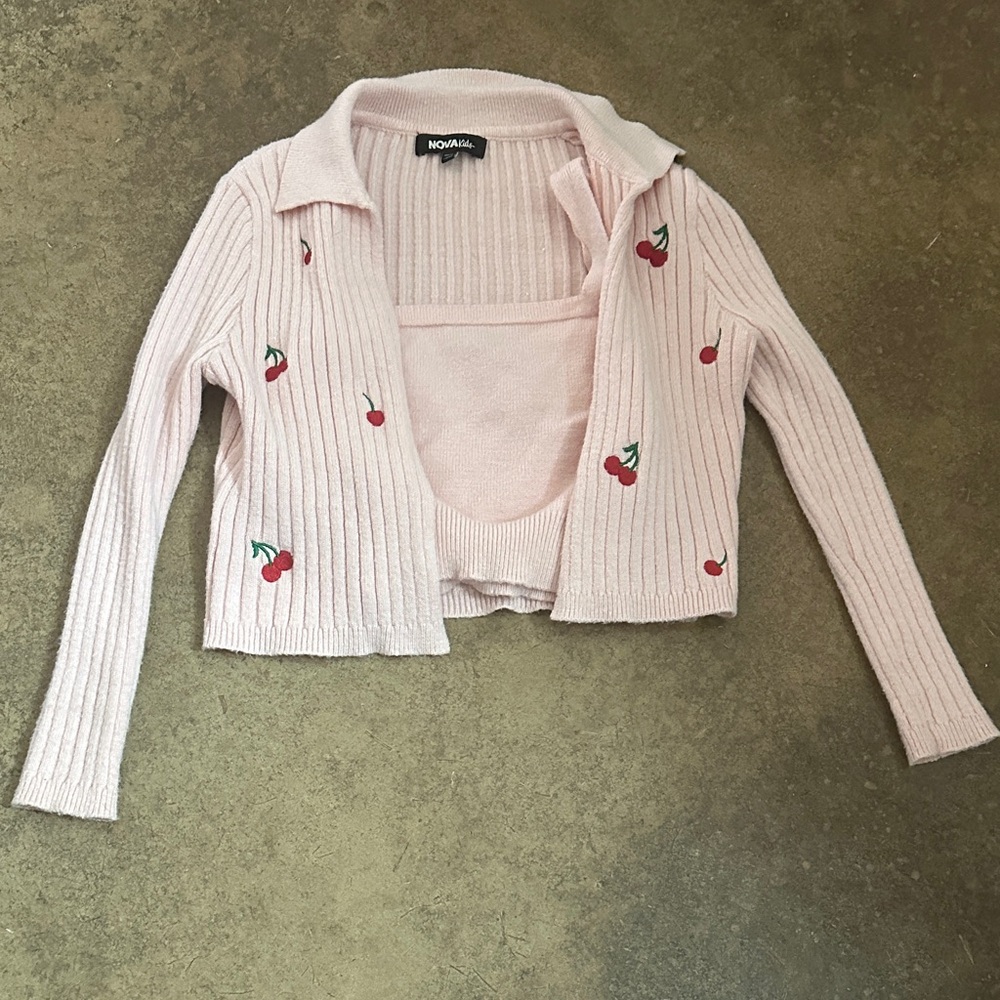 Fashion nova kids 6x Pink cherry Embroidered Cardigan and Top Set